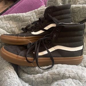 High top sk-8 black gum